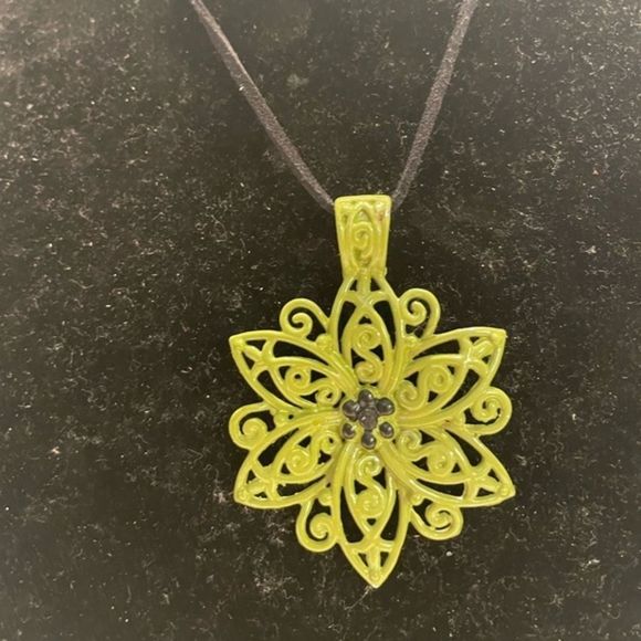 19” Bohemian braided necklace & 2” green enameled open scroll work pendant - Picture 4 of 10